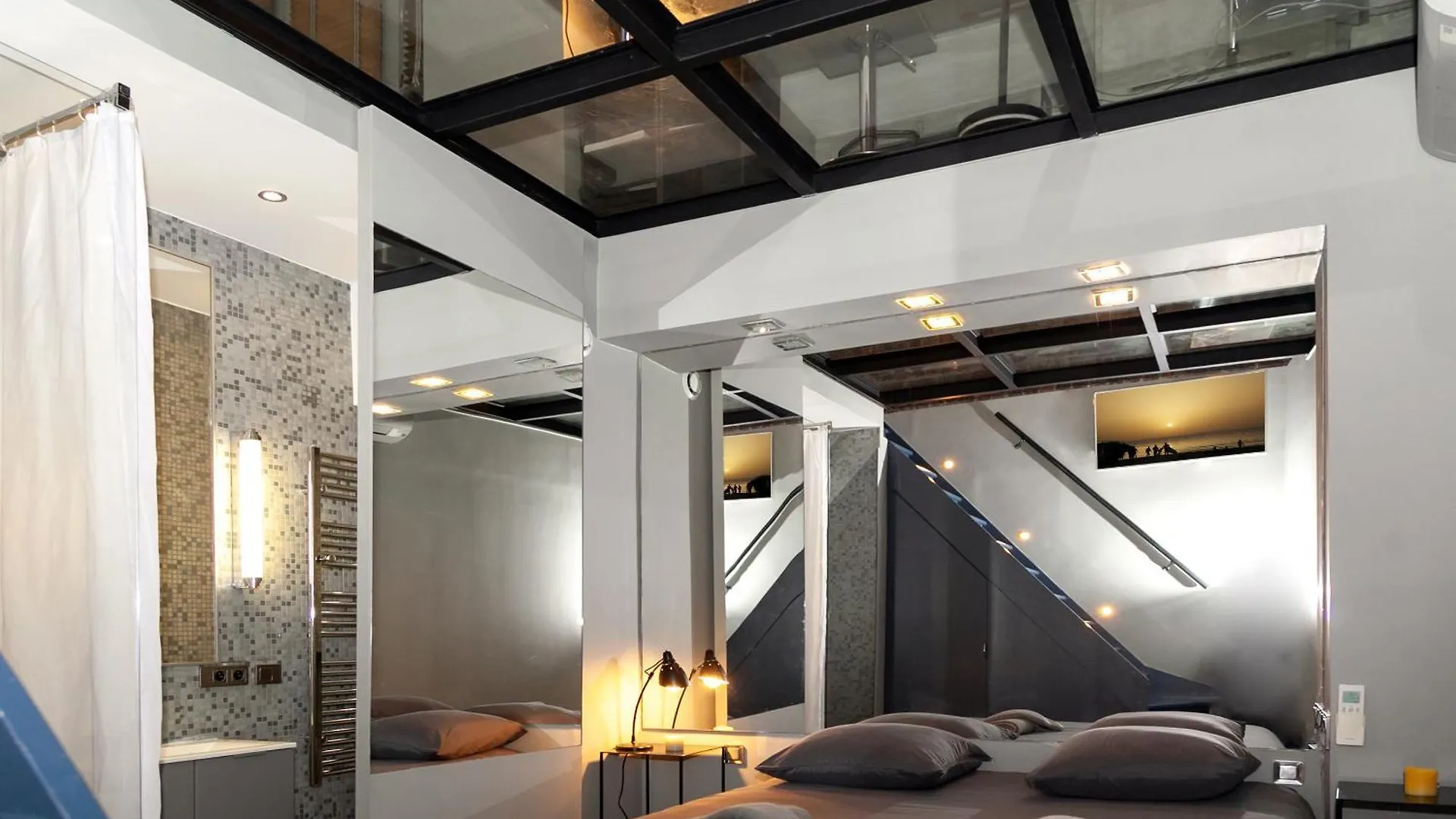 Loft Atypique Avec Terrasse, Calme Et Cosy Apartamento