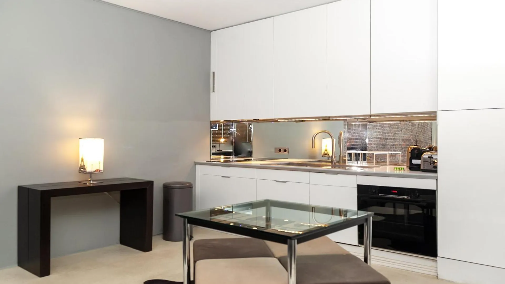 Apartamento Loft Atypique Avec Terrasse, Calme Et Cosy *